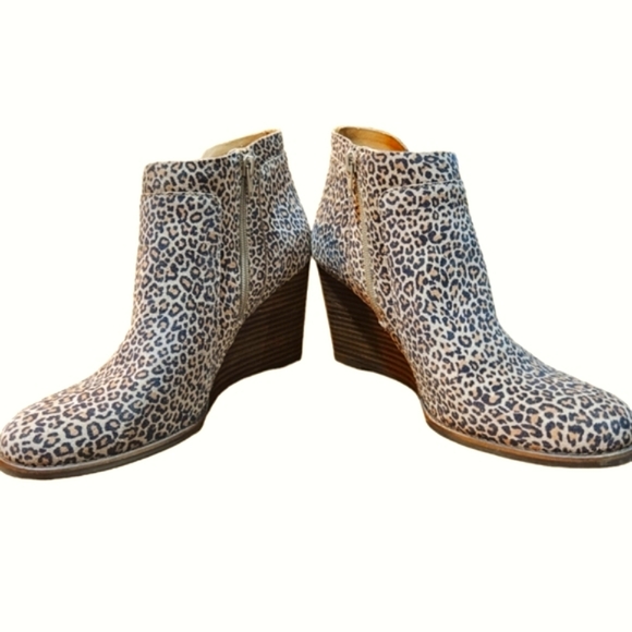 Lucky Brand Leopard Print Ankle Boots. Size 10. - Picture 4 of 11